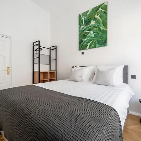 Apartment 2br 98m2 In Old Town With View And Free Parking! *