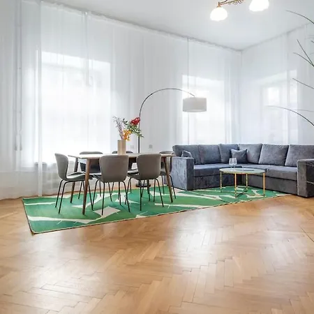 Apartment 2br 98m2 In Old Town With View And Free Parking! *