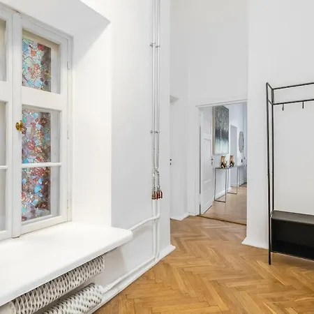 2br 98m2 In Old Town With View And Free Parking! Apartment *
