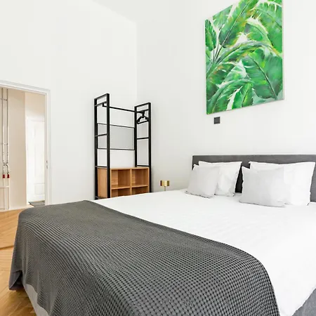 Apartment 2br 98m2 In Old Town With View And Free Parking! *