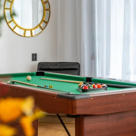 公寓 2br 98m2 Old Town With Pool Table And Free Parking! *
