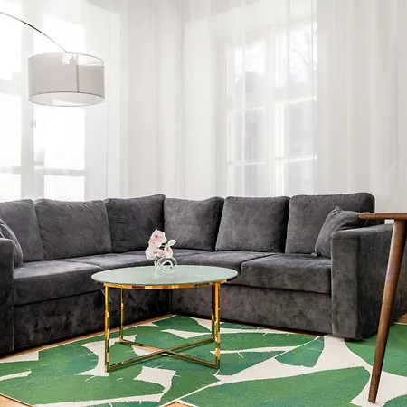 Korter 2br 98m2 In Old Town With View And Free Parking! *