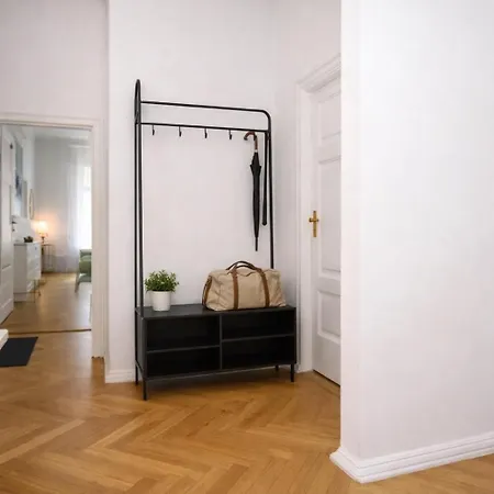 2br 98m2 Old Town With Pool Table And Free Parking! アパート タリン