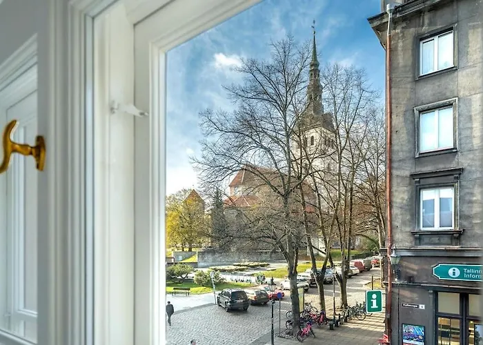 Apartamento 2br 98m2 In Old Town With View And Free Parking! Tallin