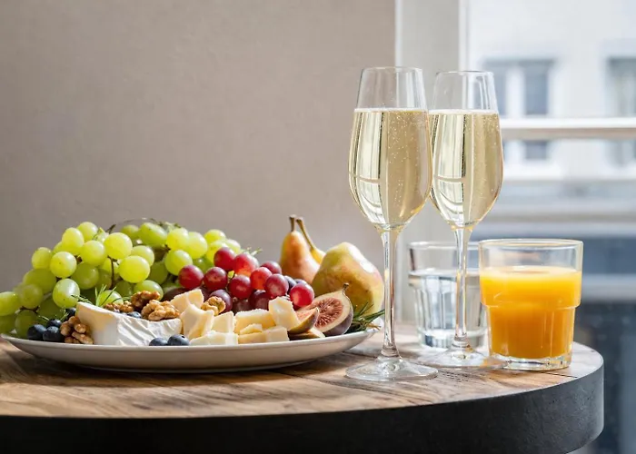 Apartament 2br 98m2 Old Town With Pool Table And Free Parking! *