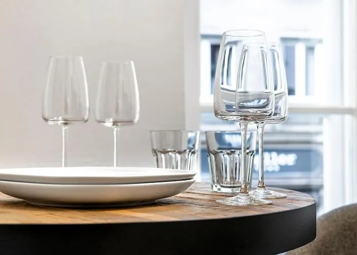 Appartamento 2br 98m2 In Old Town With View And Free Parking! *