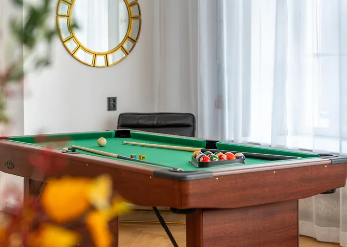 Appartement 2br 98m2 Old Town With Pool Table And Free Parking! *