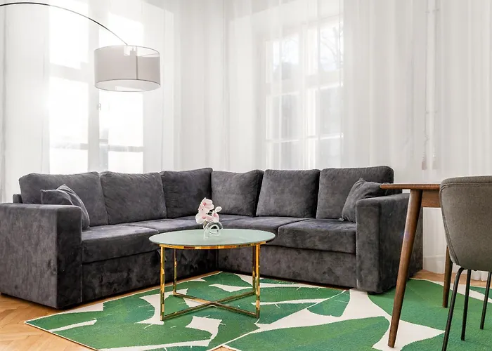 Appartement 2br 98m2 Old Town With Pool Table And Free Parking! *